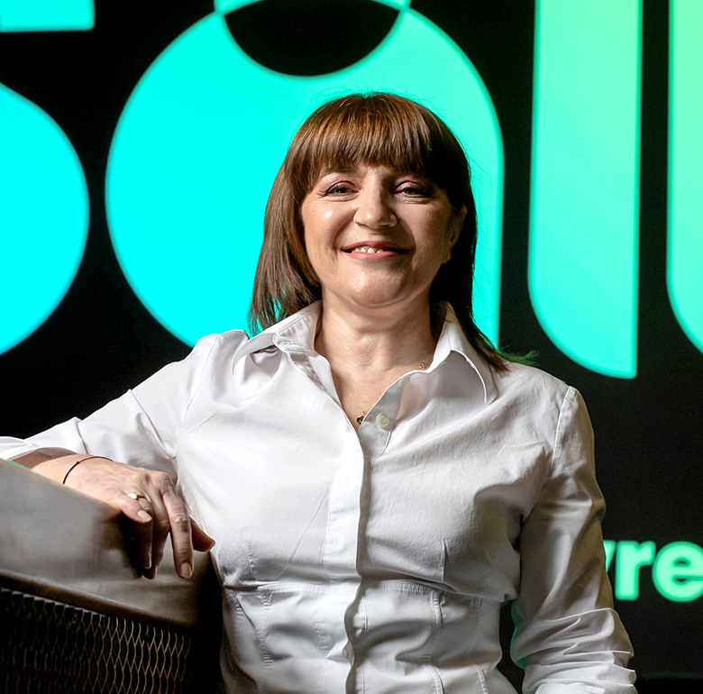 Gabriela Nistor Salt Bank 1